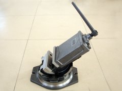 1-1Q11215522R54.jpg